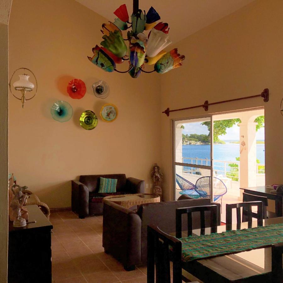 Casa Sol Y Luna Bacalar Bed & Breakfast ภายนอก รูปภาพ