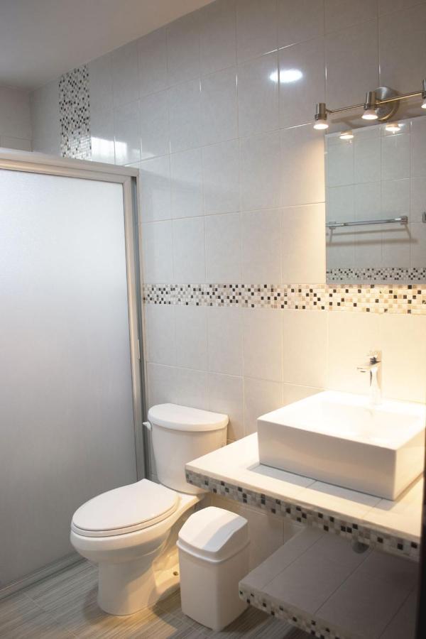 Casa Sol Y Luna Bacalar Bed & Breakfast ภายนอก รูปภาพ