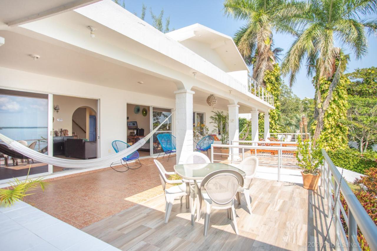 Casa Sol Y Luna Bacalar Bed & Breakfast ภายนอก รูปภาพ